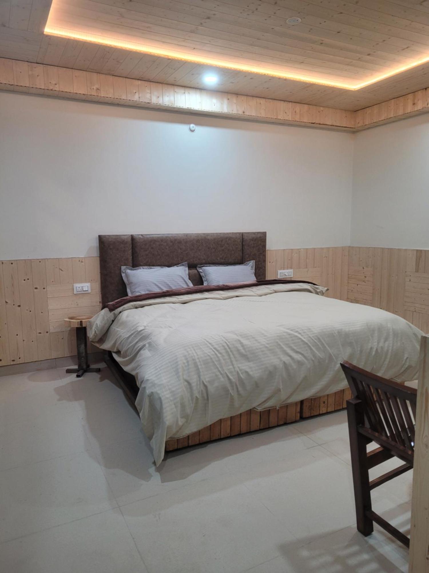 Whoopers Hostel Kasol Eksteriør bilde
