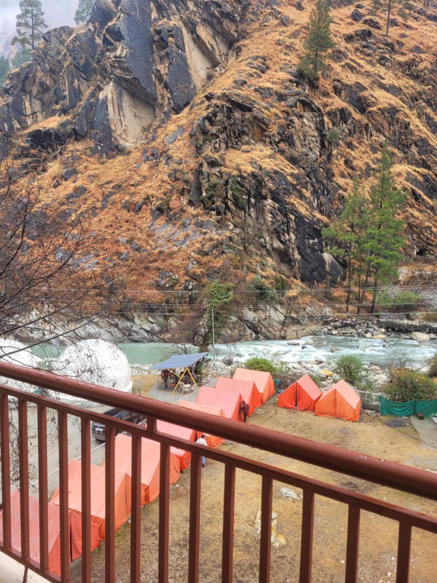 Whoopers Hostel Kasol Eksteriør bilde